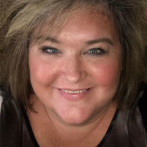 Meet your Posher, Traci